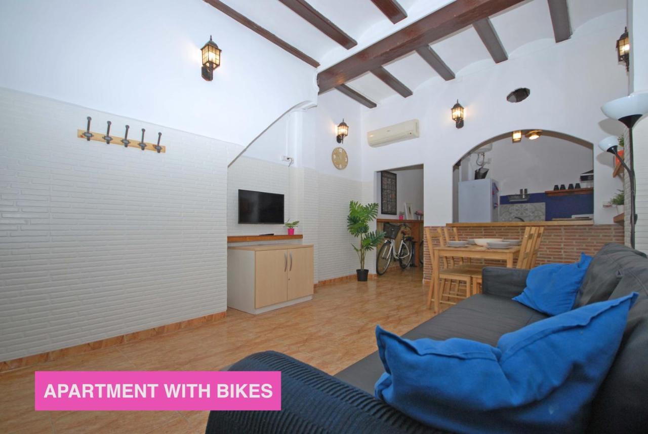Apartments Valencia, Cabanal ภายนอก รูปภาพ